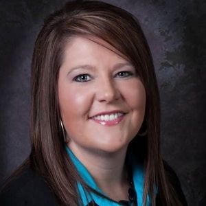 Meet your Posher, Holly